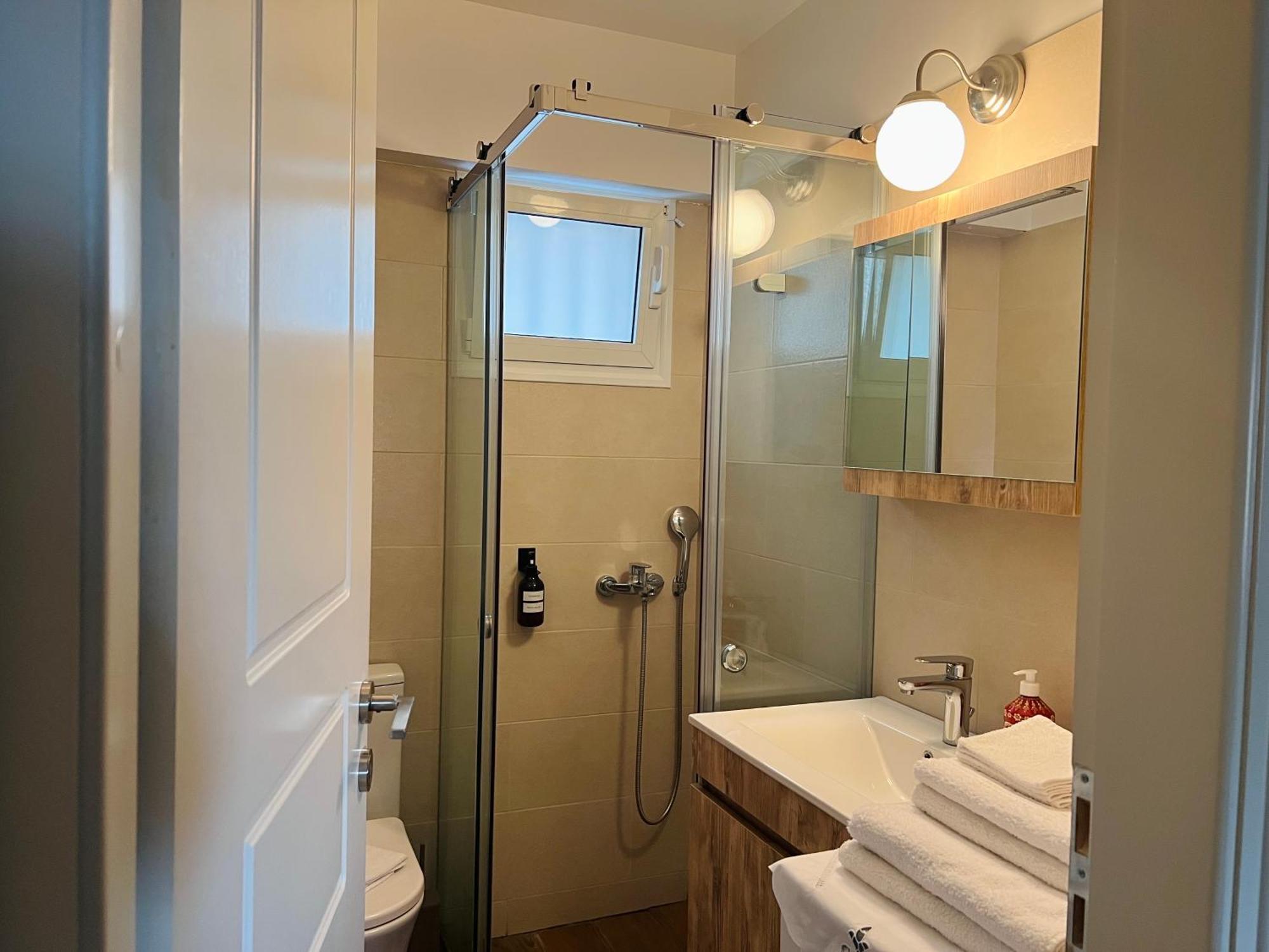 Vasilias Home Near Ath Airport كوروبيون المظهر الخارجي الصورة